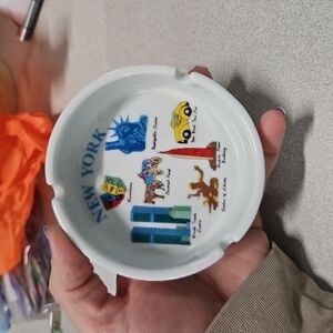 VTG NYC Sightseeing Souvenir ASHTRAY City Merchandise Big Apple Times Square